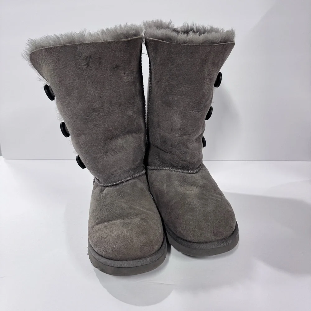 UGG Youth Bailey Button down Boot